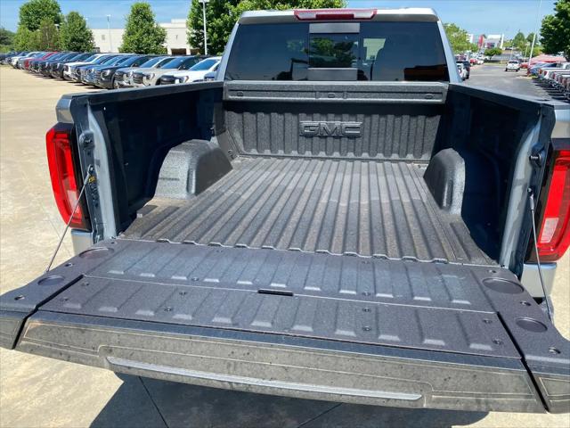 2026 GMC Sierra 1500 Crew Cab, Short Bed, SLT, 4WD