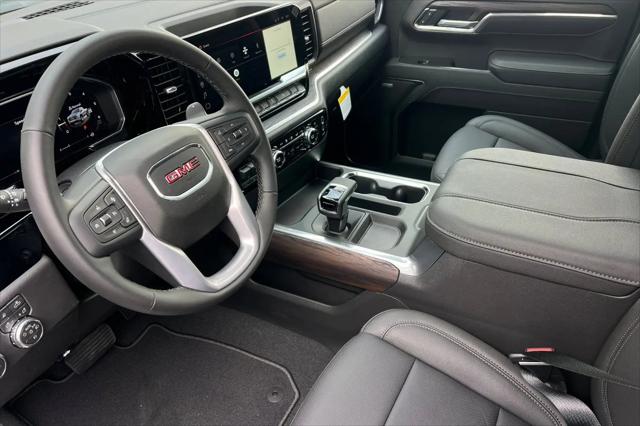 2026 GMC Sierra 1500 Crew Cab, Short Bed, SLT, 4WD