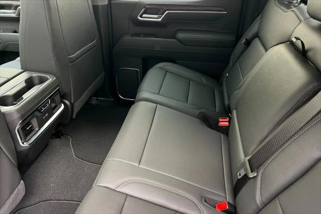 2026 GMC Sierra 1500 Crew Cab, Short Bed, SLT, 4WD