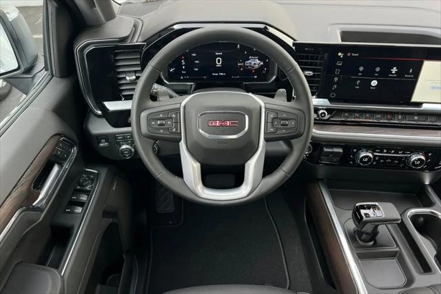 2026 GMC Sierra 1500 Crew Cab, Short Bed, SLT, 4WD