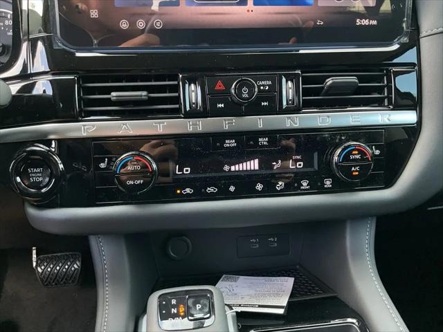 2026 Nissan Pathfinder SV