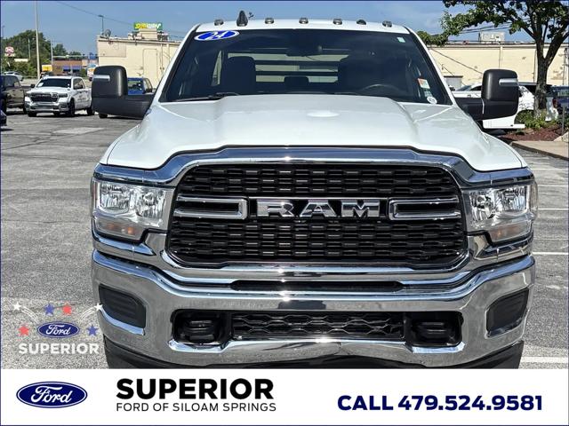 2024 Ram 3500 Tradesman/SLT/Laramie/Limited