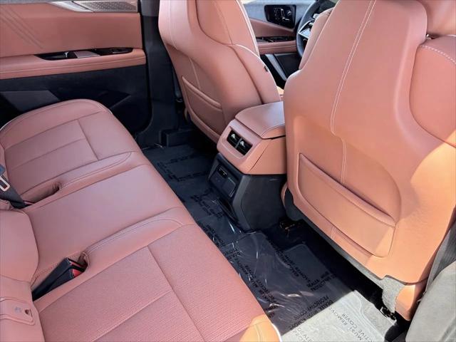 2025 Cadillac iQ Luxury 2 AWD