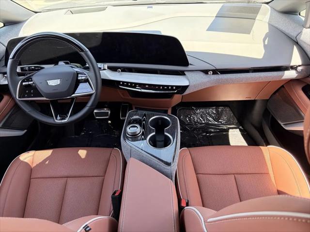 2025 Cadillac iQ Luxury 2 AWD
