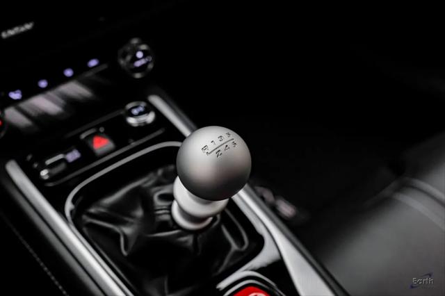 2026 Lotus Emira V6 SE