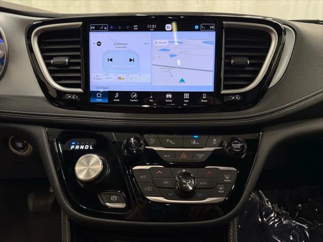 2025 Chrysler Pacifica Limited