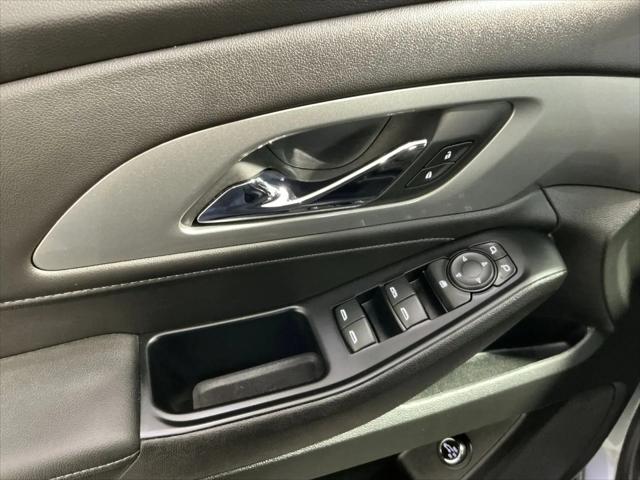 2023 Chevrolet Traverse AWD LT Cloth