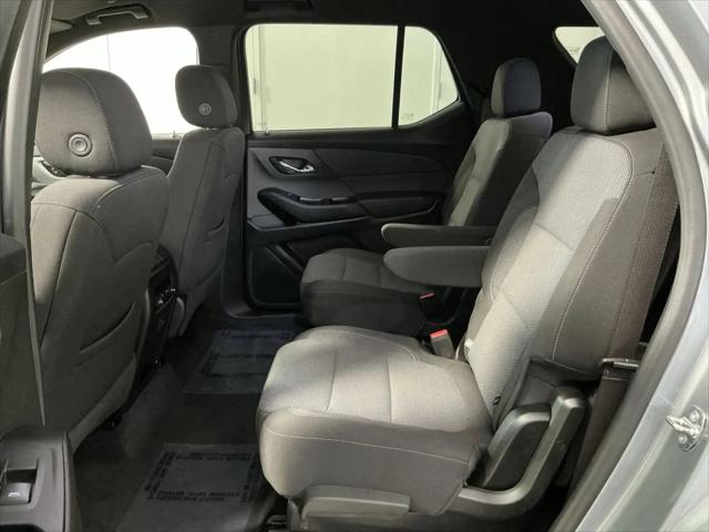 2023 Chevrolet Traverse AWD LT Cloth