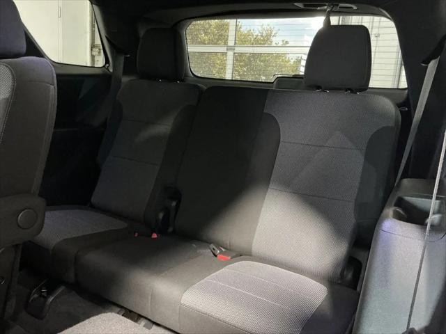 2023 Chevrolet Traverse AWD LT Cloth