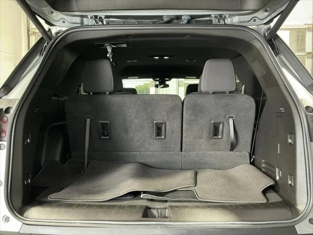2023 Chevrolet Traverse AWD LT Cloth