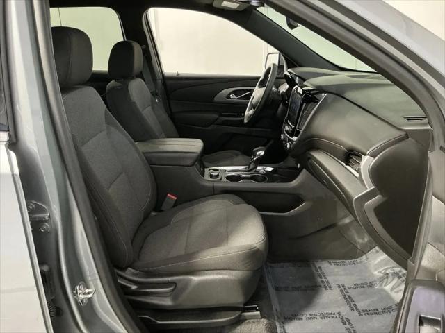 2023 Chevrolet Traverse AWD LT Cloth
