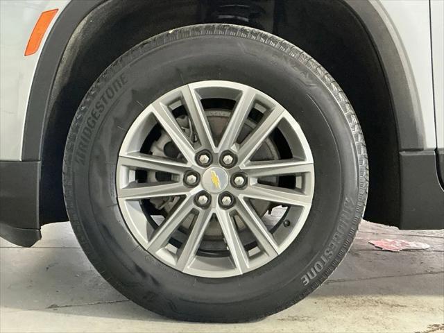 2023 Chevrolet Traverse AWD LT Cloth