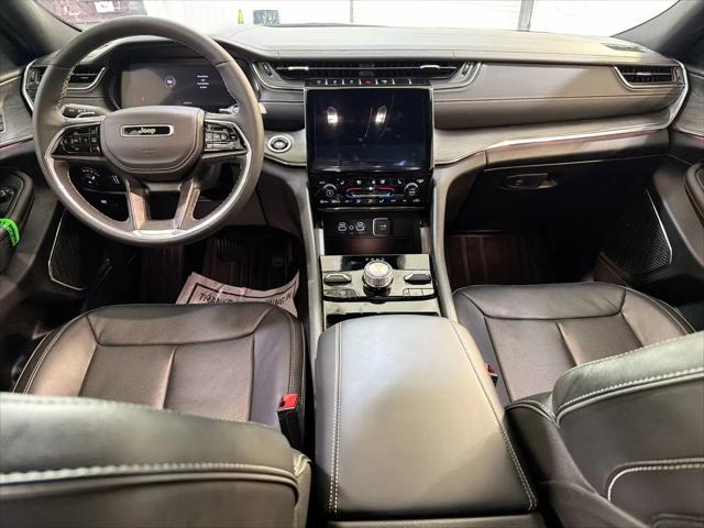 2025 Jeep Grand Cherokee L Overland 4x4