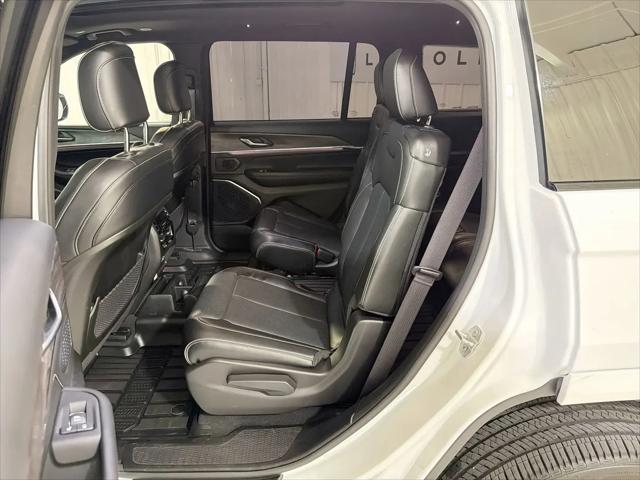 2025 Jeep Grand Cherokee L Overland 4x4