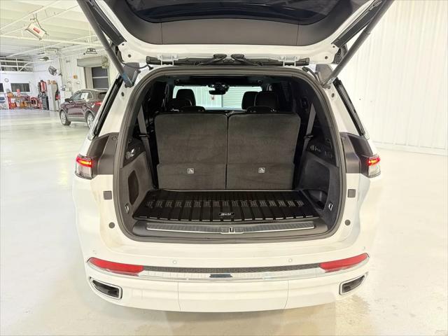 2025 Jeep Grand Cherokee L Overland 4x4