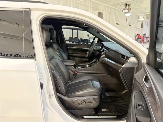 2025 Jeep Grand Cherokee L Overland 4x4