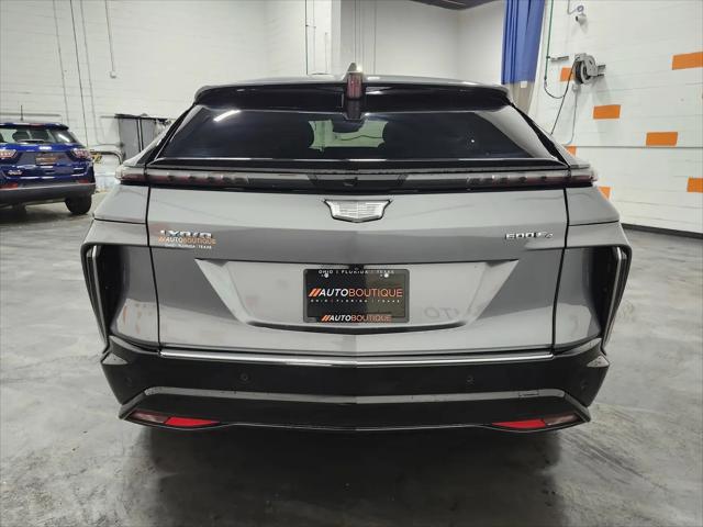 2023 Cadillac iQ AWD Luxury