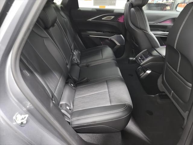 2023 Cadillac iQ AWD Luxury
