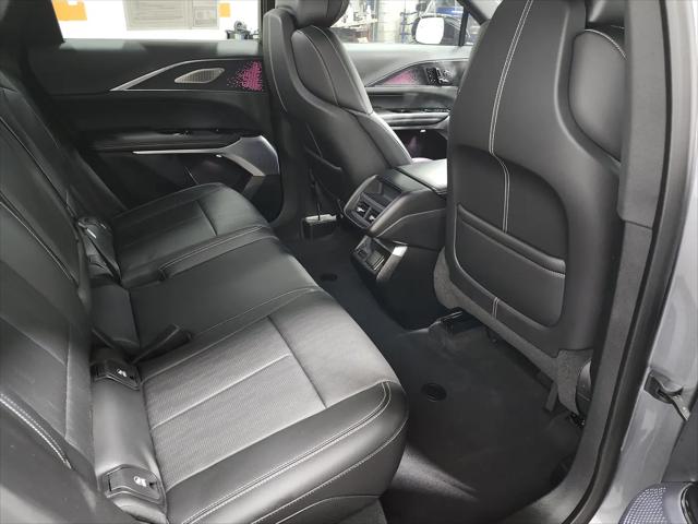 2023 Cadillac iQ AWD Luxury