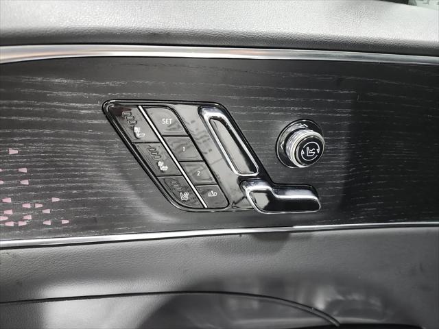 2023 Cadillac iQ AWD Luxury