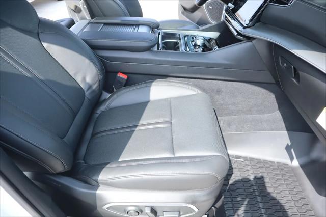 2026 Jeep Grand Wagoneer Upland
