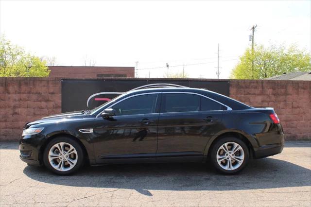 2017 Ford Taurus SE