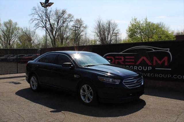 2017 Ford Taurus SE