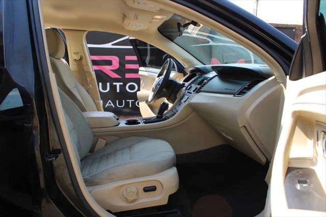 2017 Ford Taurus SE