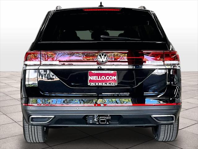 2026 Volkswagen Atlas SE with Technology