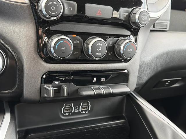 2022 Ram 1500 Big Horn Crew Cab 4x4 5'7" Box