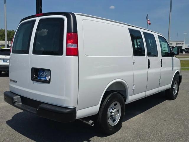 2026 Chevrolet Express Cargo Van 2500 Regular Wheelbase, WT, RWD