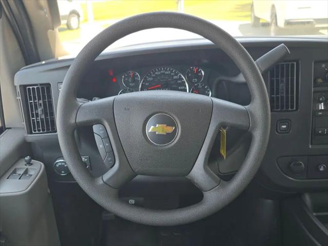 2026 Chevrolet Express Cargo Van 2500 Regular Wheelbase, WT, RWD