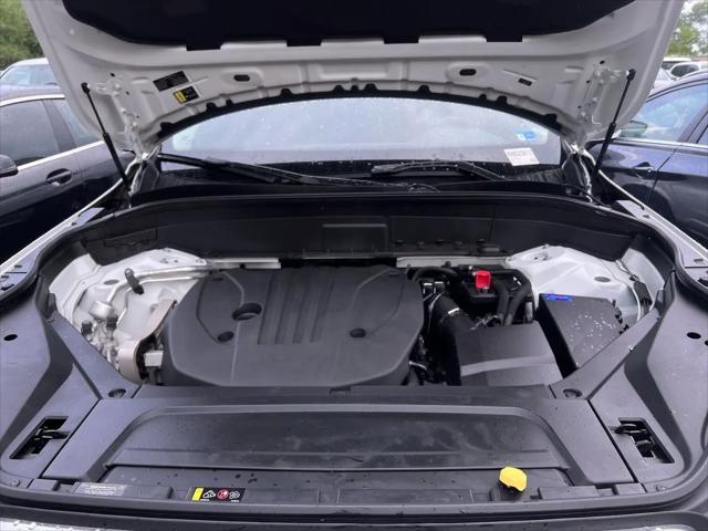 2023 Volvo XC90 B5 Core