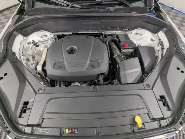 2022 Volvo XC90 T6 Inscription 7 Passenger