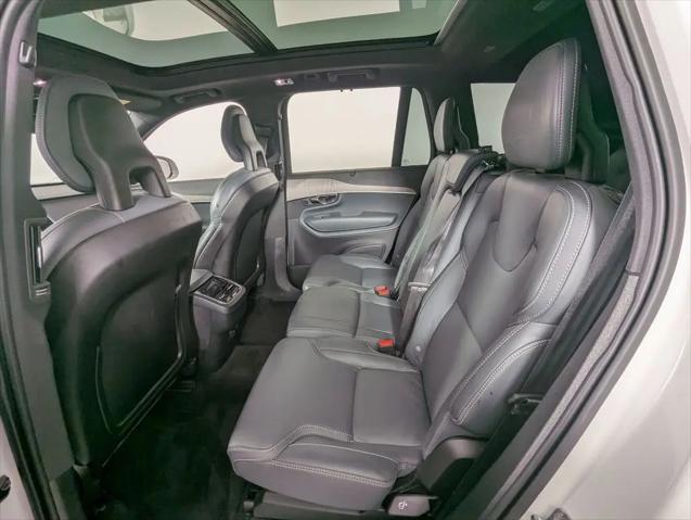2022 Volvo XC90 T6 Inscription 7 Passenger