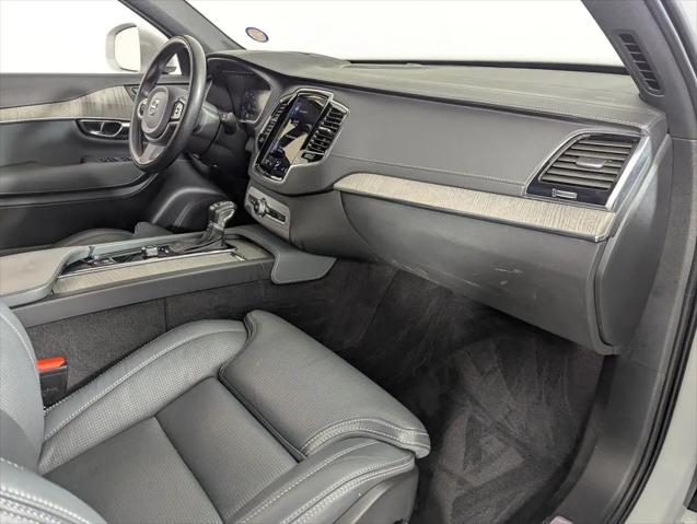 2022 Volvo XC90 T6 Inscription 7 Passenger