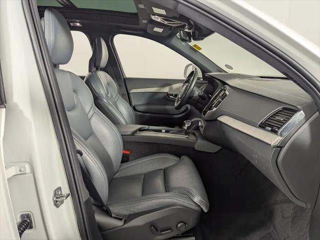 2022 Volvo XC90 T6 Inscription 7 Passenger