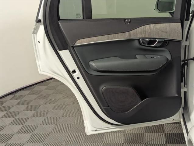 2022 Volvo XC90 T6 Inscription 7 Passenger