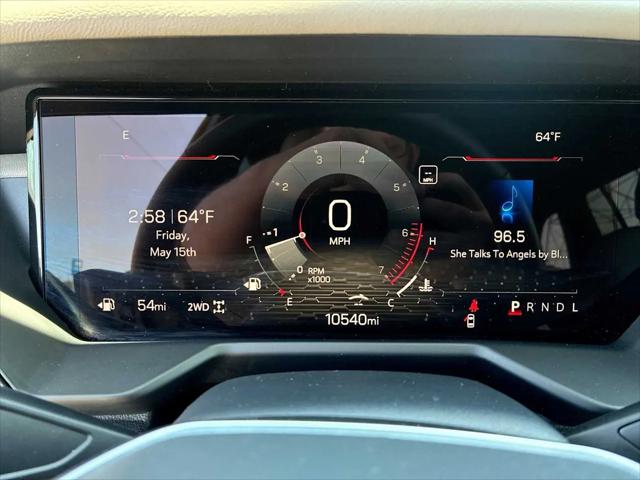 2024 GMC Acadia Elevation