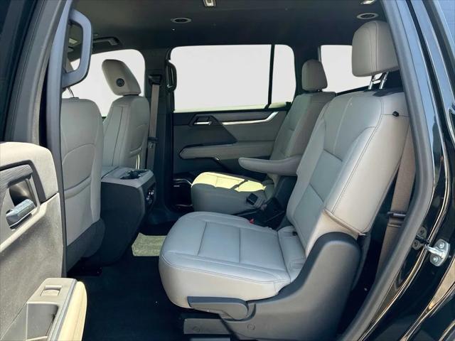 2024 GMC Acadia Elevation