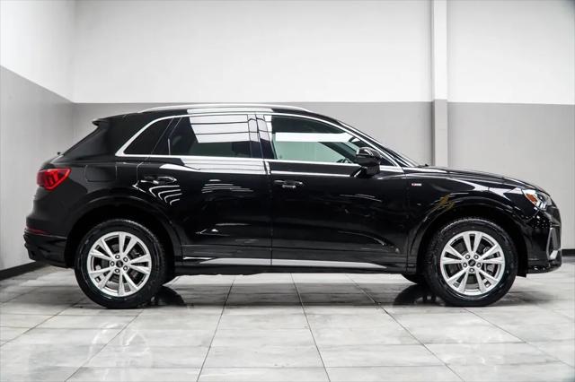 2025 Audi Q3 Premium 45 TFSI S line quattro Tiptronic