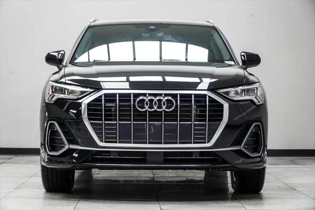 2025 Audi Q3 Premium 45 TFSI S line quattro Tiptronic