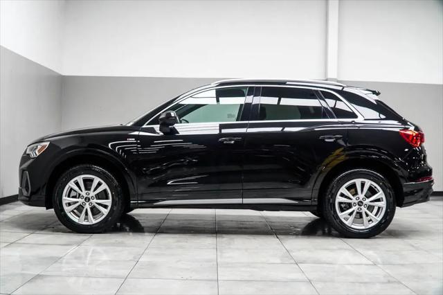 2025 Audi Q3 Premium 45 TFSI S line quattro Tiptronic