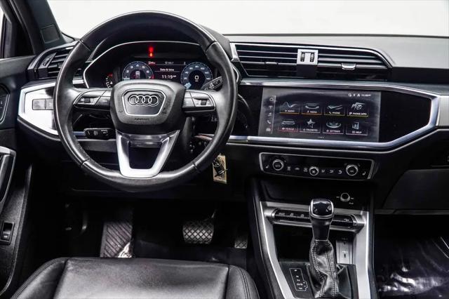 2025 Audi Q3 Premium 45 TFSI S line quattro Tiptronic