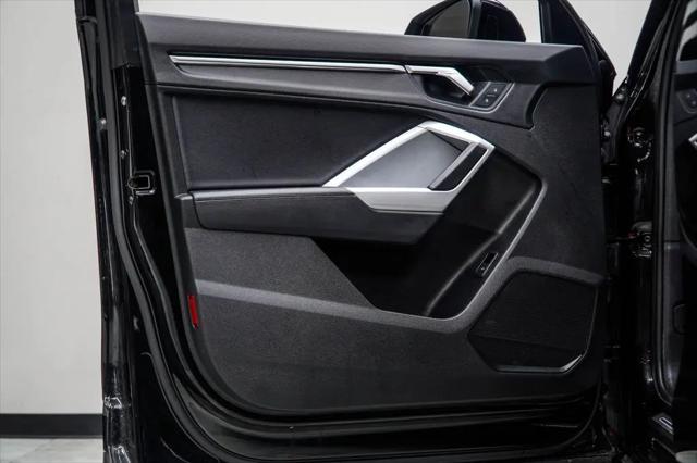 2025 Audi Q3 Premium 45 TFSI S line quattro Tiptronic