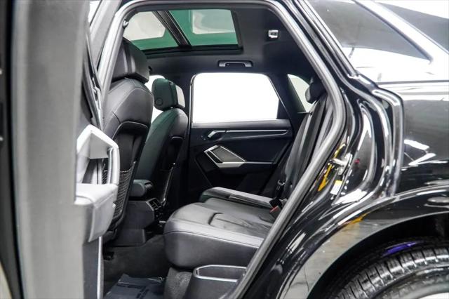 2025 Audi Q3 Premium 45 TFSI S line quattro Tiptronic