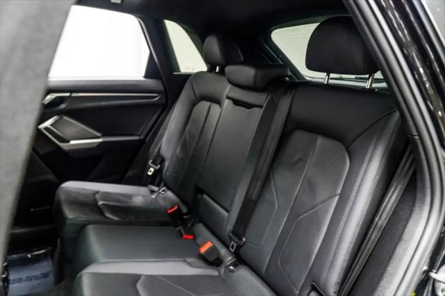 2025 Audi Q3 Premium 45 TFSI S line quattro Tiptronic