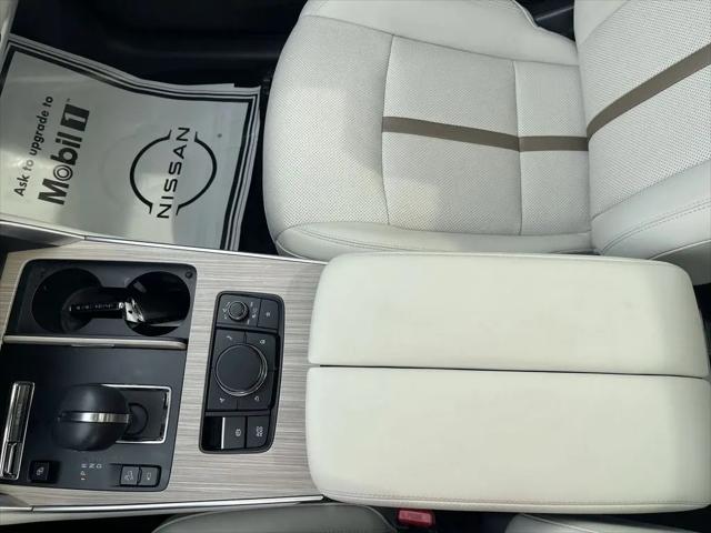 2024 Mazda X-90 Premium Plus