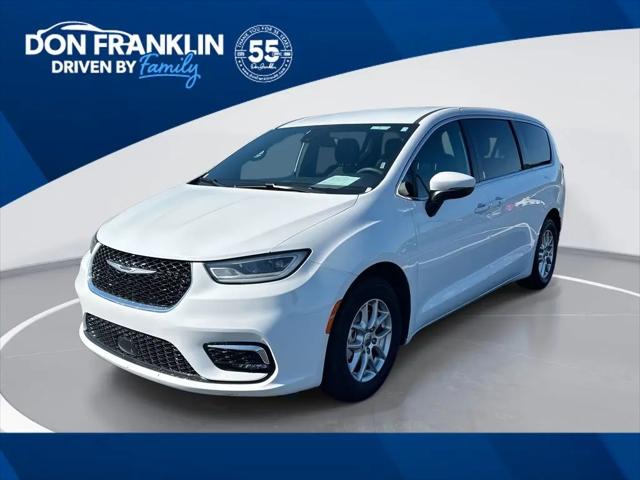 2023 Chrysler Pacifica Touring for sale in Columbia, KY