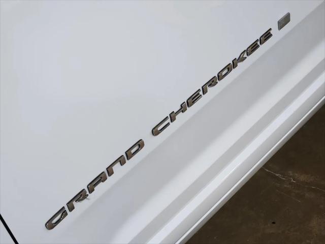 2021 Jeep Grand Cherokee Overland 4x2